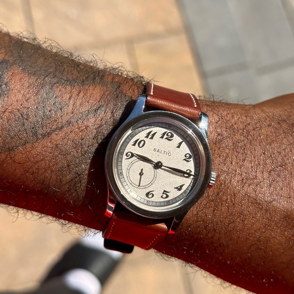 Baltic MR01 silver Roulette dial - Picture 1 of 10